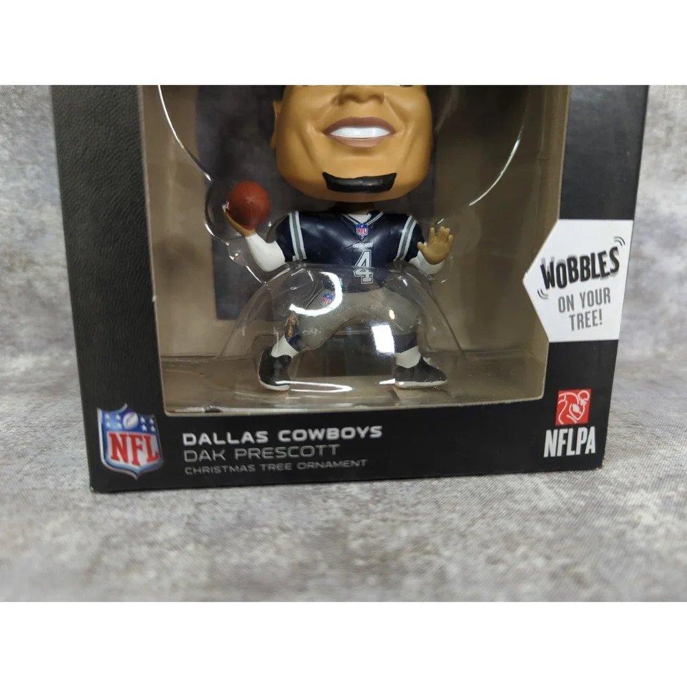 HALLMARK NFL DALLAS COWBOYS DAK PRESCOTT BOBBLE CHRISTMAS ORNAMENT NEW WITH BOX